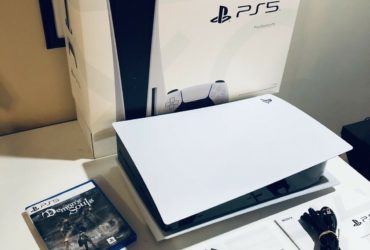 Sony PlayStation 5 konzola + 10 igara   €200